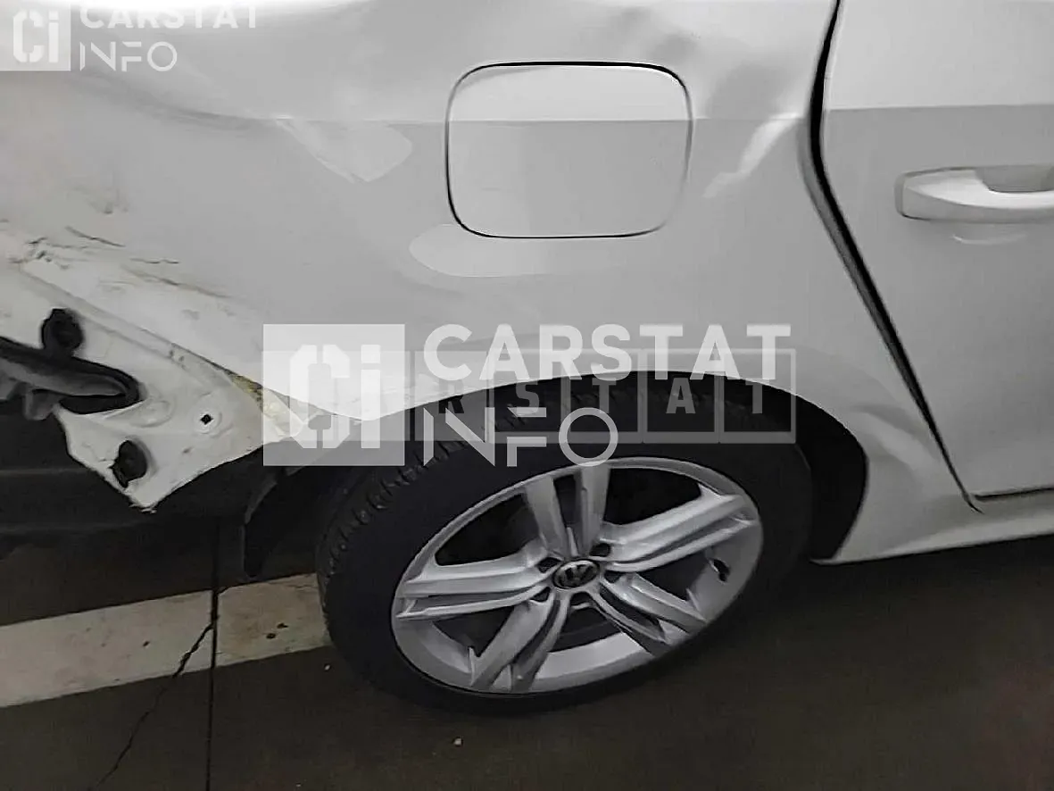 Photo 2 of 19: 2015 Volkswagen Passat 2.0 TDI, VIN 1VWZZZA3ZFC062654 — Korean insurance auction