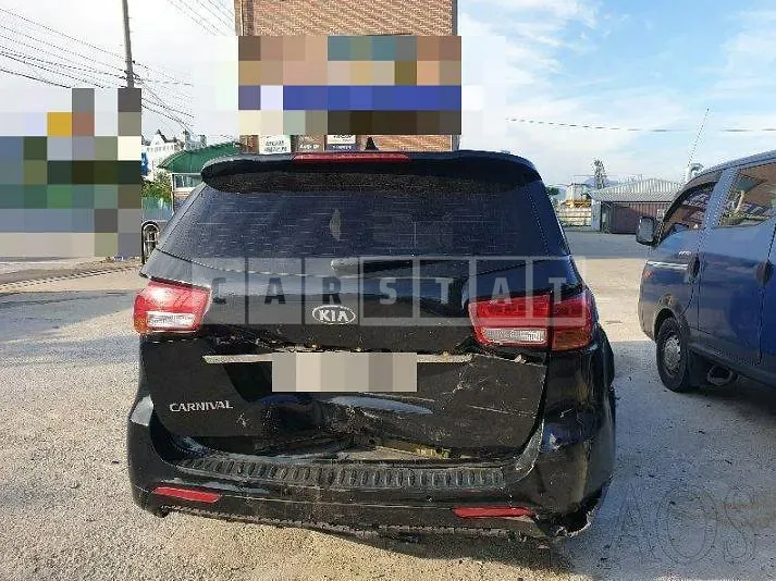 Photo 2 of 59: 2016 Kia Carnival 2.2 — Korean insurance auction