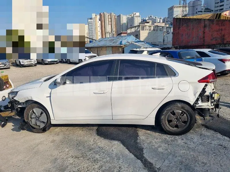 Photo 2 of 48: 2020 Hyundai IONIQ Hybrid — Korean insurance auction