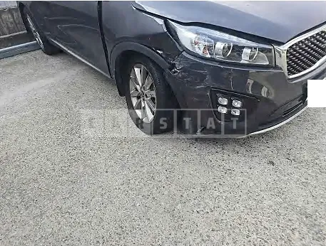 Photo 2 of 23: 2017 Kia Sorento — Korean insurance auction