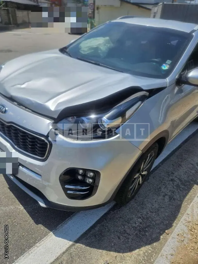 Photo 2 of 15: 2017 Kia Sportage 2.0 Gasoline — Korean insurance auction