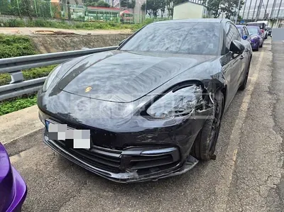 Photo 1 of 18: 2018 Porsche Panamera 4 — Korean insurance auction