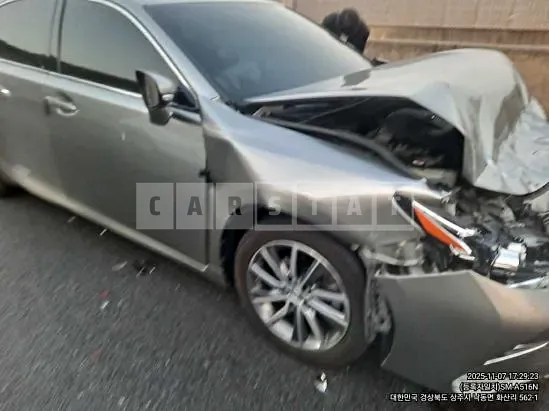 Photo 2 of 21: 2018 Lexus ES300h, VIN JTHBW1GG3J2166775 — Korean insurance auction