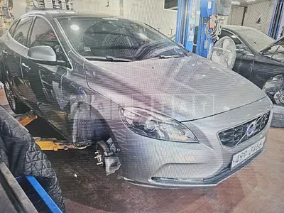 Photo 1 of 12: 2015 Volvo V40 D2 — Korean insurance auction
