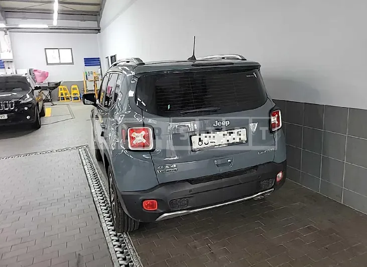 Photo 2 of 12: 2018 Jeep Zip Renegade, VIN 1C4BU0000JPH54783 — Korean insurance auction