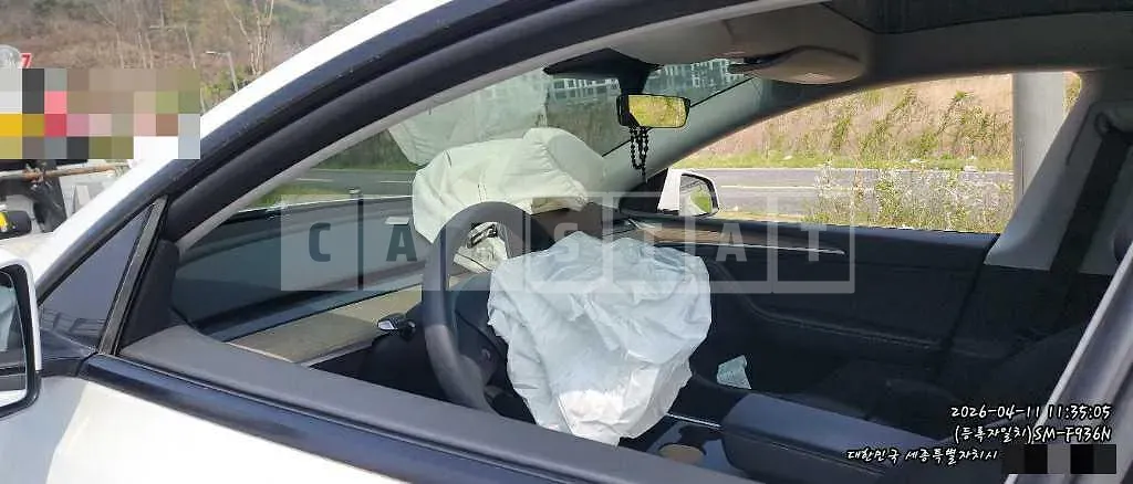 Photo 2 of 17: 2023 Tesla Model Y RWD — Korean insurance auction