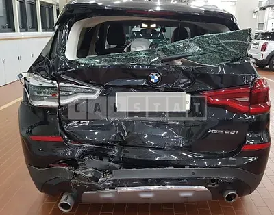 Photo 1 of 33: 2021 BMW X3 xDrive20i — Korean insurance auction