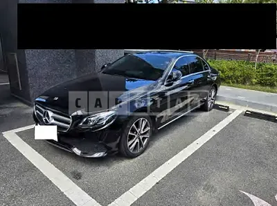Photo 1 of 17: 2019 Mercedes-Benz E 300 4Matic — Korean insurance auction