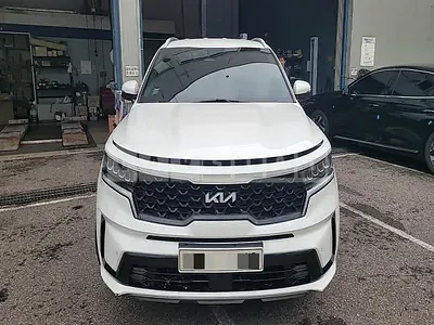 Photo 1 of 17: 2022 Kia Sorento, VIN KNARL81BGNA147252 — Korean insurance auction