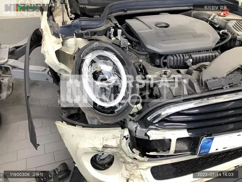 Photo 2 of 24: 2020 MINI Cooper (5DOOR), VIN WMWXV7106L2N26436 — Korean insurance auction