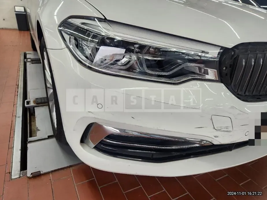 Photo 2 of 3: 2019 BMW (parts) 520d Light — Korean insurance auction