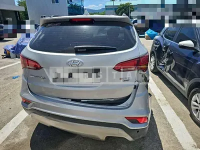 Photo 1 of 6: 2016 Hyundai Santa Fe DM 2.2 4WD — Korean insurance auction