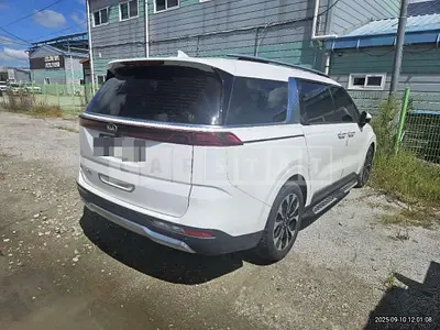 Photo 1 of 19: 2021 Kia Carnivals — Korean insurance auction