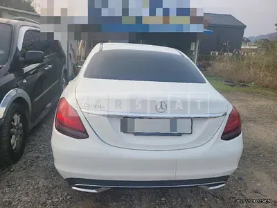 Photo 1 of 16: 2019 Mercedes-Benz C220 d, VIN WDDWF1EB3KR476496 — Korean insurance auction