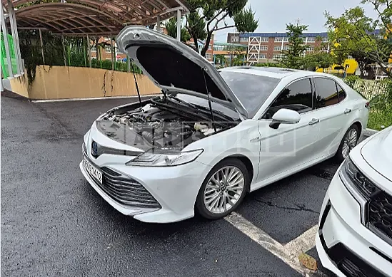 Photo 2 of 26: 2020 Toyota Camry Hybrid — Korean insurance auction