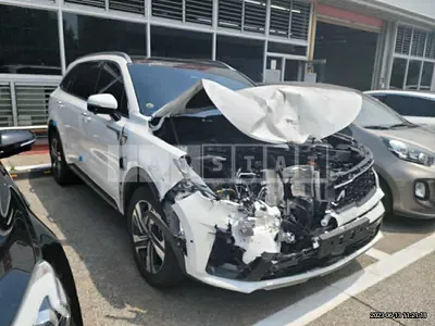 Photo 1 of 9: 2022 Kia Sorento, VIN KNARH81GDNA088888 — Korean insurance auction