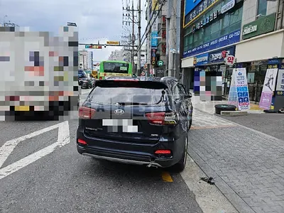 Photo 1 of 19: 2019 Kia Sorento Gasoline 4WD — Korean insurance auction