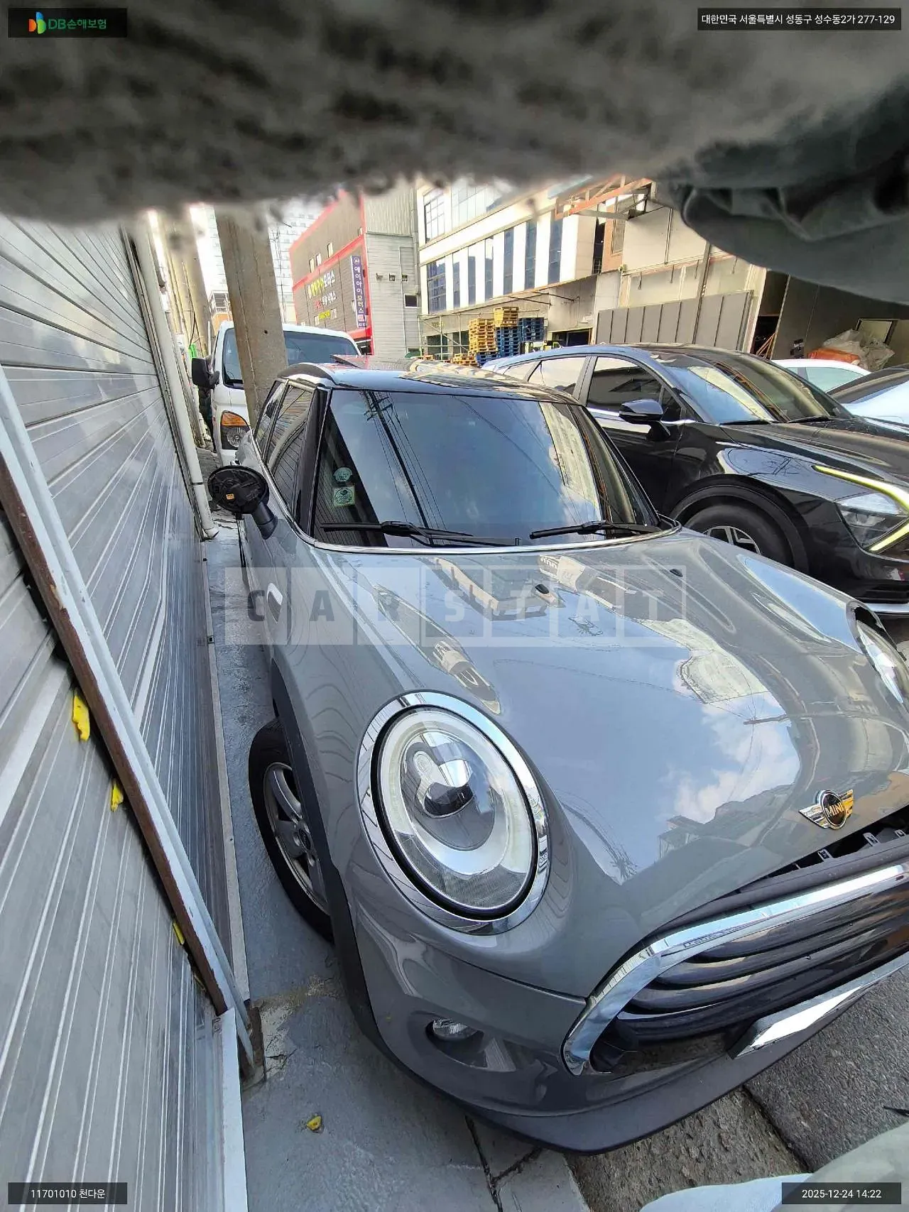 Photo 2 of 7: 2016 MINI Cooper D Five-Door, VIN WMWXT3108G2E26894 — Korean insurance auction