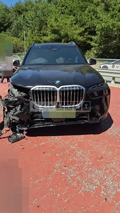 Photo 1 of 28: 2024 BMW X7 xDrive40i — Korean insurance auction