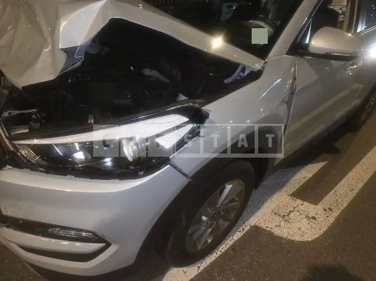 Photo 2 of 6: 2016 Hyundai Tucson — Korean insurance auction
