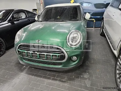 Photo 1 of 18: 2021 MINI 미니 Cooper Five-Door — Korean insurance auction