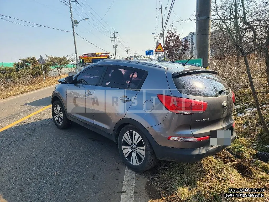 Photo 2 of 5: 2014 Kia Sportage R — Korean insurance auction