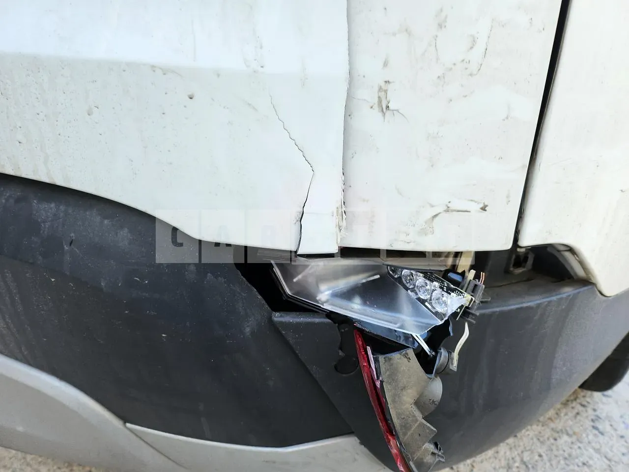 Photo 2 of 27: 2018 Land Rover Discovery TD6, VIN SALRA2BK1JA066415 — Korean insurance auction