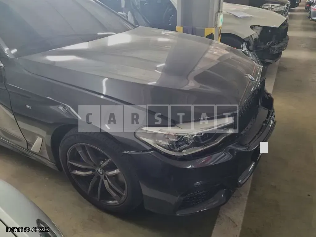 Photo 2 of 9: 2018 BMW 530i xDrive, VIN WBAJD9109JWC82455 — Korean insurance auction
