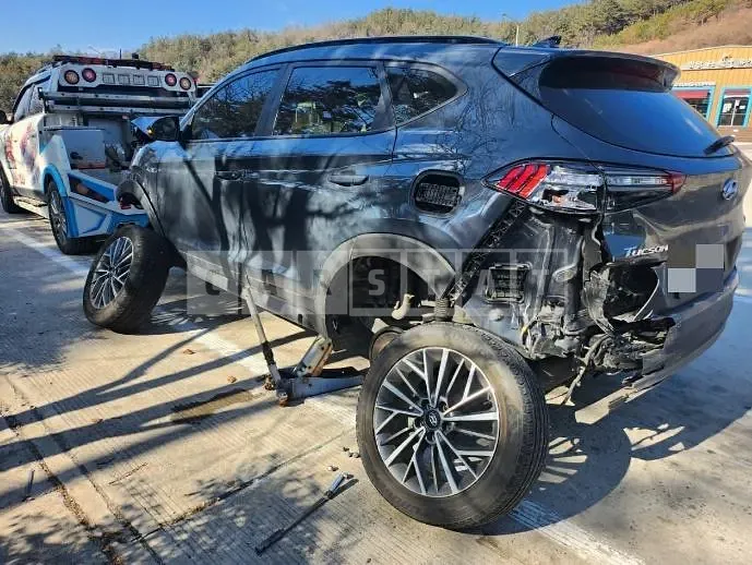 Photo 2 of 6: 2019 Hyundai Tucson 2.0, VIN KMHJ381ABKU009046 — Korean insurance auction