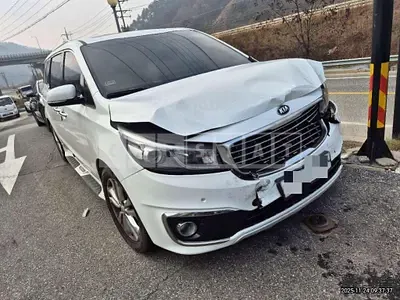 Photo 1 of 6: 2015 Kia Carnival Limousine — Korean insurance auction