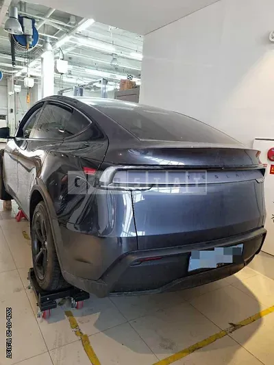 Photo 1 of 28: 2025 Tesla Model Y RWD — Korean insurance auction