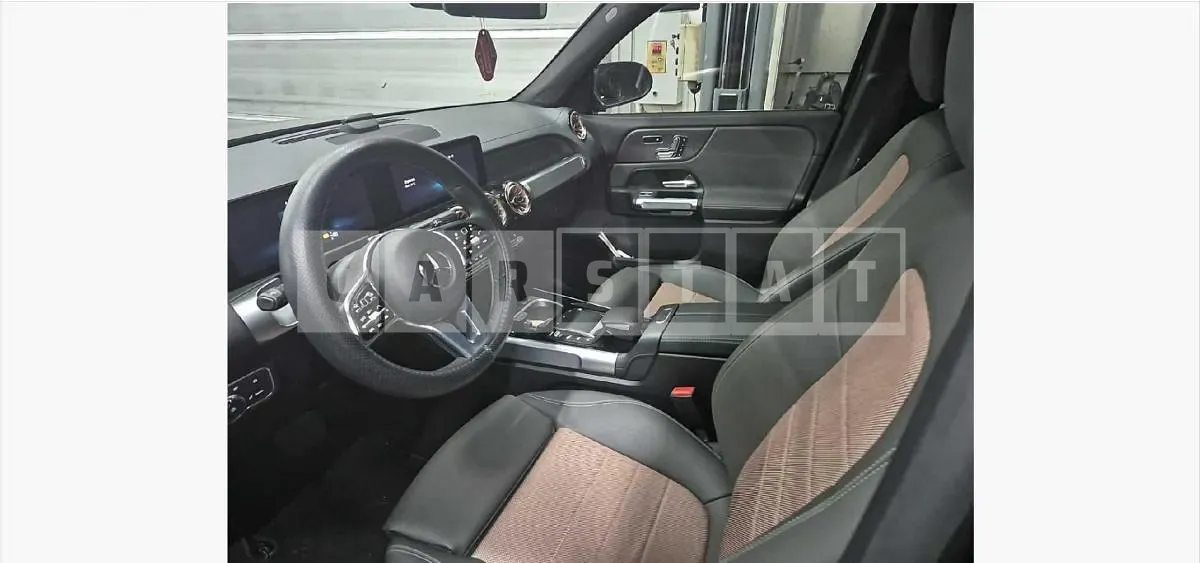 Photo 2 of 25: 2023 Mercedes-Benz EQB300 4Matic — Korean insurance auction