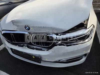 Photo 1 of 29: 2020 BMW 520i Luxury — Korean insurance auction
