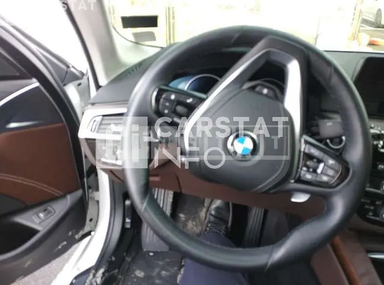 Photo 2 of 30: 2018 BMW 530i xDrive, VIN WBAJD9108JWC82754 — Korean insurance auction