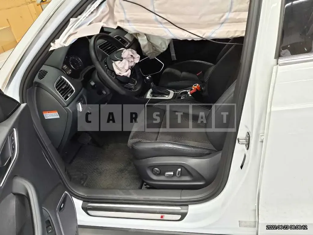 Photo 2 of 21: 2015 Audi Q3 35 TDI quattro, VIN WAUZZZ8UXFR041813 — Korean insurance auction