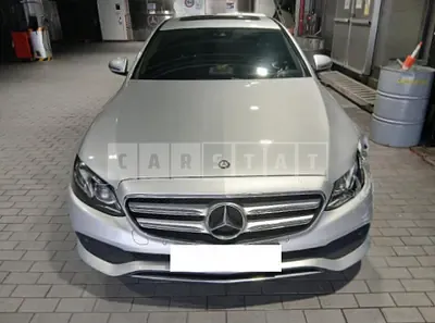 Photo 1 of 25: 2017 Mercedes-Benz E220d — Korean insurance auction