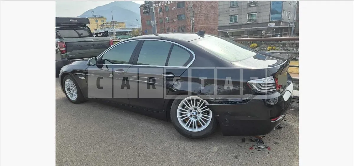 Photo 2 of 15: 2015 BMW 520d — Korean insurance auction