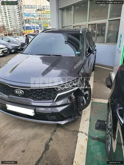 Photo 1 of 12: 2020 Kia Sorento /Sorrento, VIN KNARH81BGMA035621 — Korean insurance auction