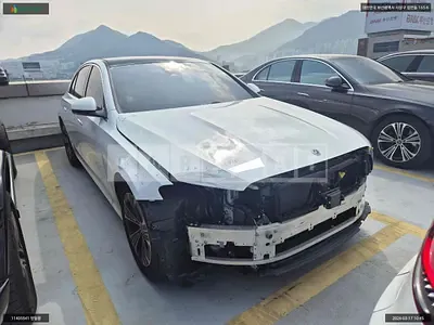 2024 Mercedes-Benz E200