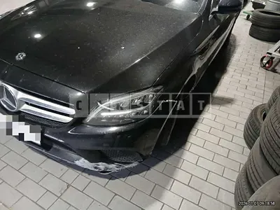 Photo 1 of 28: 2018 Mercedes-Benz C 220 d — Korean insurance auction