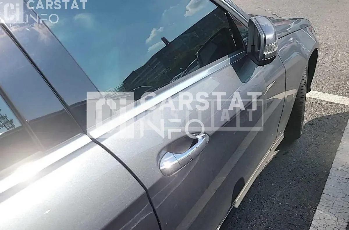 Photo 2 of 14: 2016 Mercedes-Benz E220 BlueTec, VIN WDDHF0AB5GB306486 — Korean insurance auction