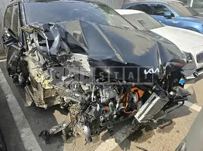 Photo 1 of 13: 2025 Kia Carnival Hybrid — Korean insurance auction