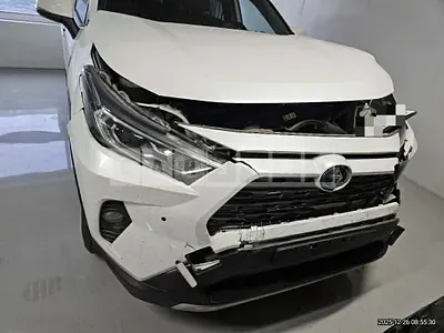 Photo 1 of 13: 2019 Toyota RAV4 Hybrid AWD — Korean insurance auction