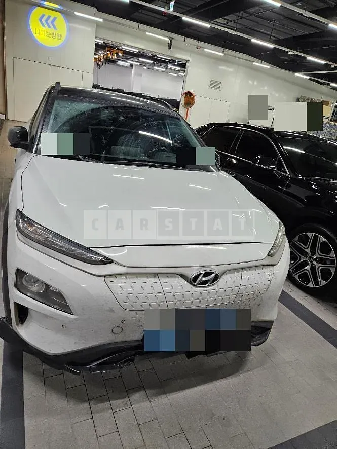 Photo 2 of 19: 2019 Hyundai Kona Electric — Korean insurance auction