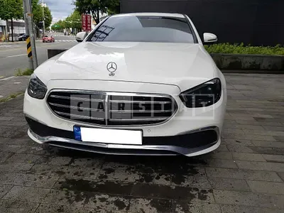 Photo 1 of 32: 2022 Mercedes-Benz E350 4Matic, VIN W1KZF8GB3PB114624 — Korean insurance auction