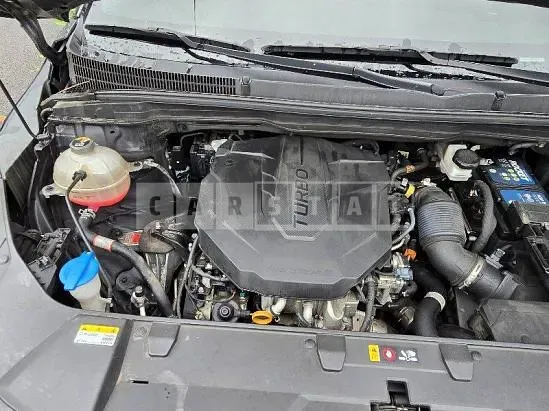 Photo 2 of 22: 2022 Kia Carnival — Korean insurance auction