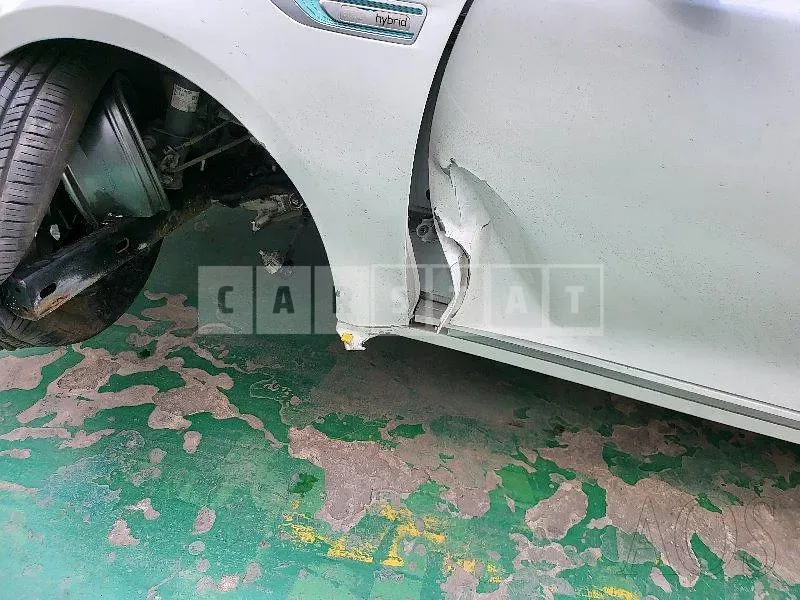Photo 2 of 16: 2019 Kia K5 2.0 (Hybrid), VIN KNAGS41EBKA036666 — Korean insurance auction