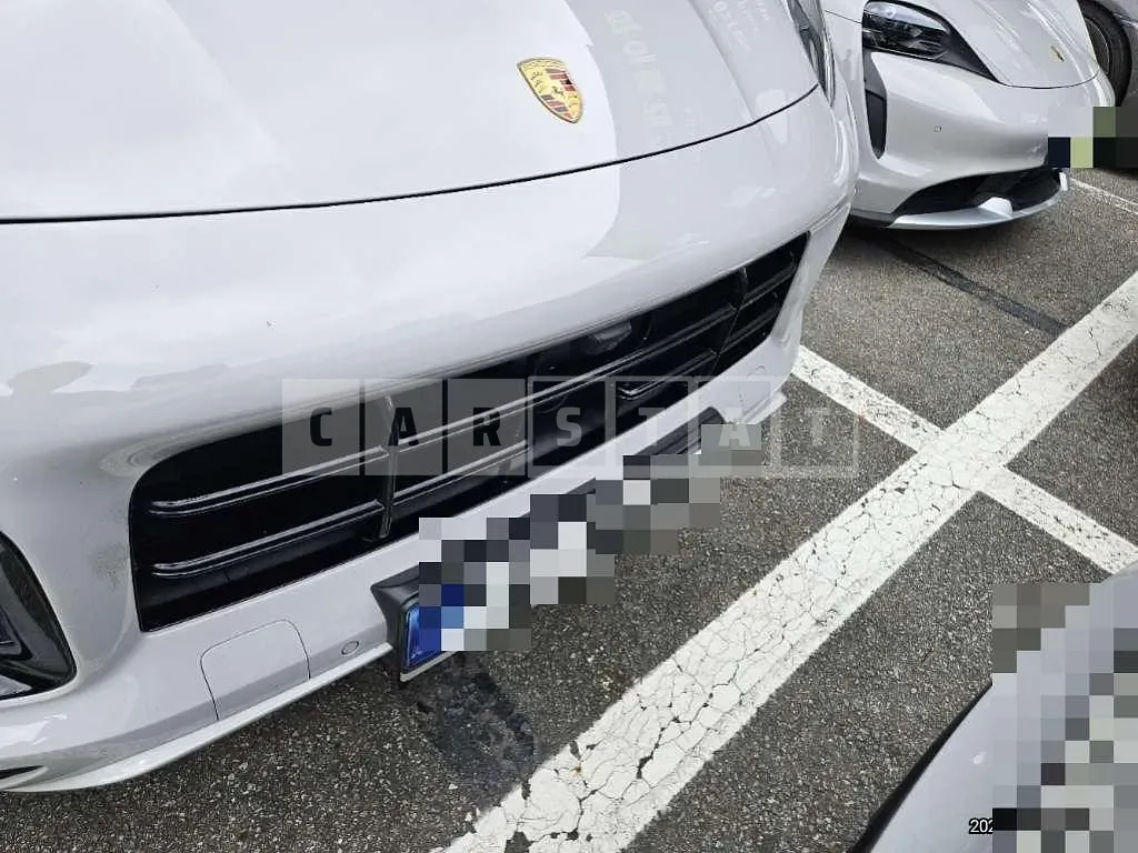 Photo 2 of 29: 2023 Porsche Cayenne — Korean insurance auction
