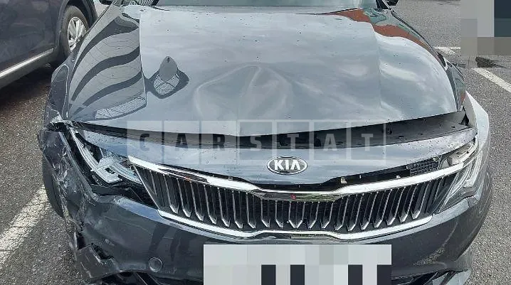 Photo 2 of 9: 2018 Kia K5 — Korean insurance auction
