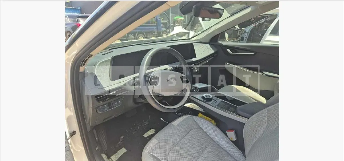 Photo 2 of 19: 2021 Kia EV6 Standard — Korean insurance auction